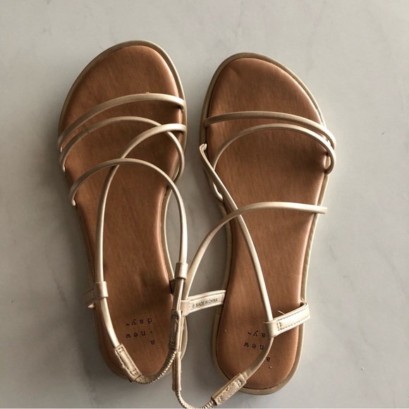 A New Day Gold Strap Sandals - Size 6 - Picture 1 of 3